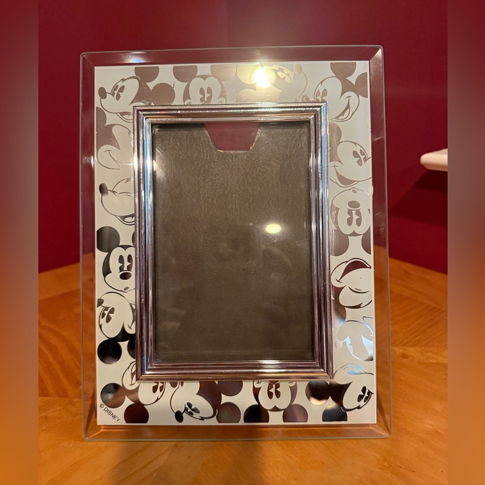Disney dale tiffany inc. mirror Mickey face 4x6 frame vintage